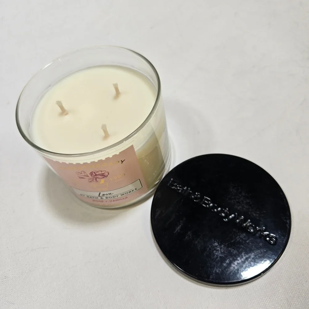 Bath & Body Works Candle 14.5 oz Pink Love Rose Vanilla Aromatherapy 3-Wick